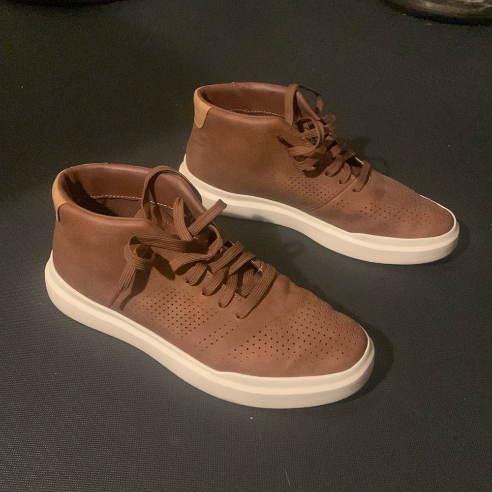 Perry Ellis Ultra Foam Sneakers